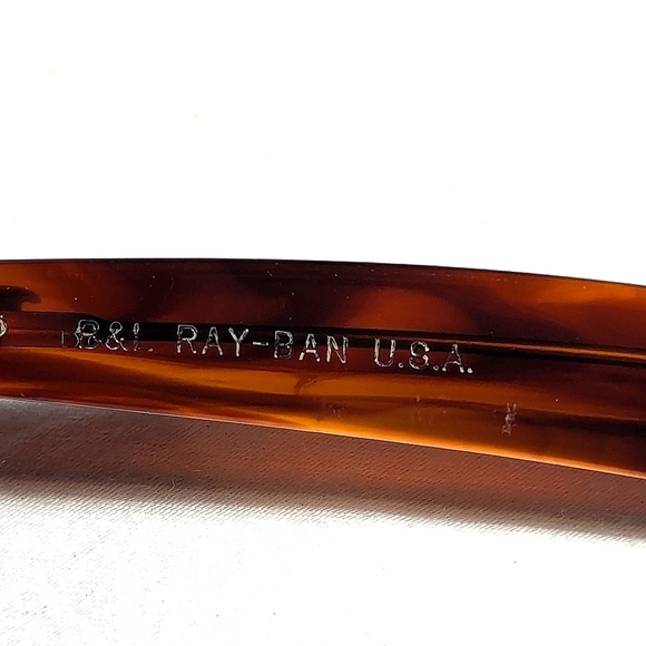 NWT Vintage Classic Ray-Ban Wayfarer Tortoise Sunglasses - Picture 8 of 9